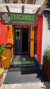 Tapete para entrada de restaurante Guerma Tapetes — modelo resistente e antiderrapante, ideal para grandes fluxos.