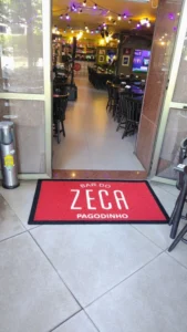 evitar retrabalho tapete personalizado com logo